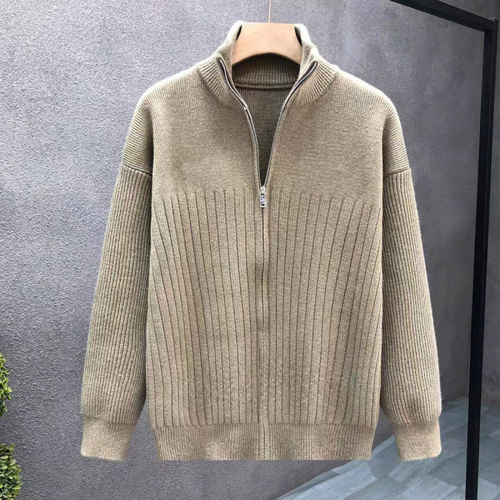 Herren Oversize Feinstrick-Pullover mit halbem Reißverschluss und markanter Rippenstruktur Echoarchiv