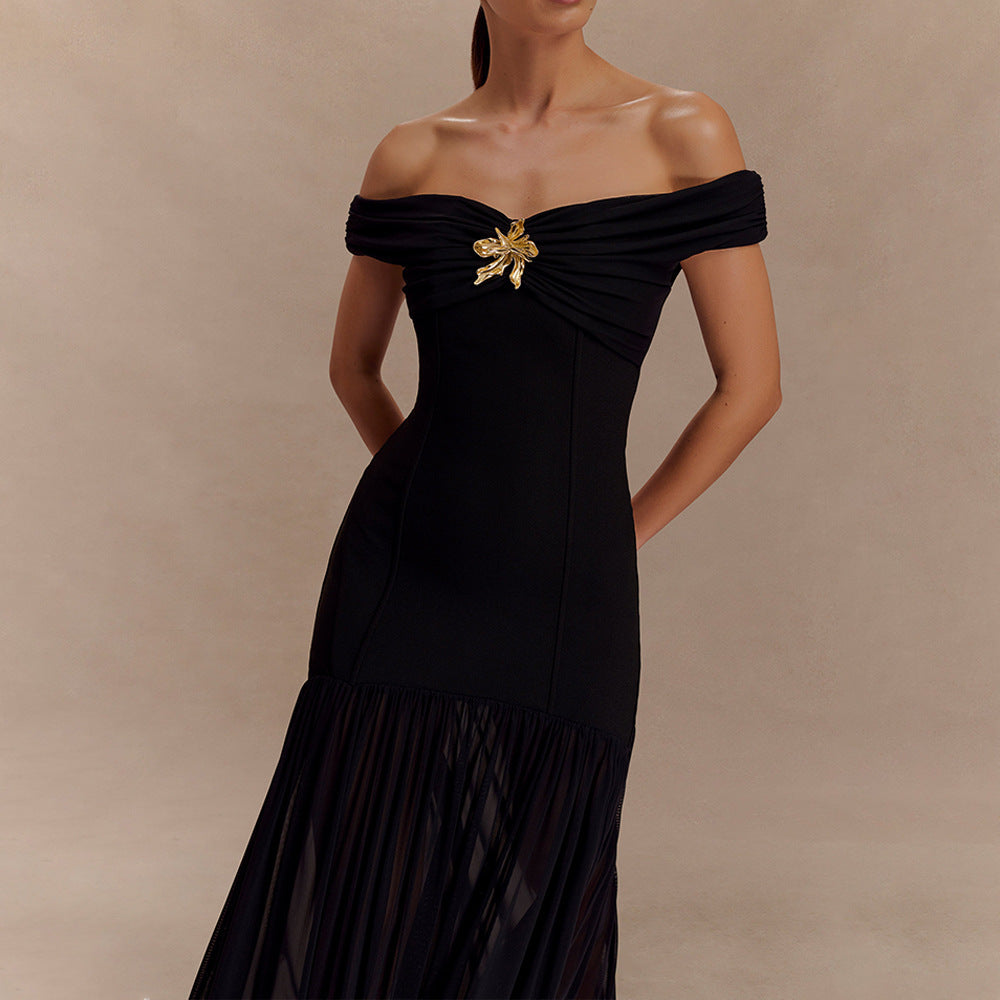 Damen Elegantes Maxikleid mit schulterfreiem Design und verführerischem Drapierungselement Echo Archiv
