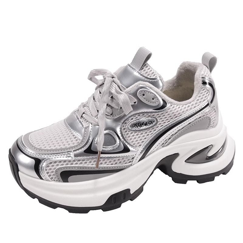 Damen Skulpturale Platform‑Sneaker mit Multi‑Layer Mesh‑ und PU‑Mix – Névara