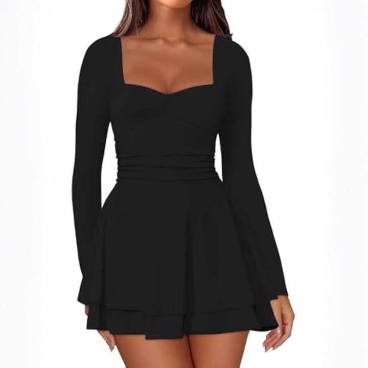Damen Langarm-Minikleid mit quadratischem Ausschnitt, taillierter Raffung und zweilagigem Volantrock – Élara