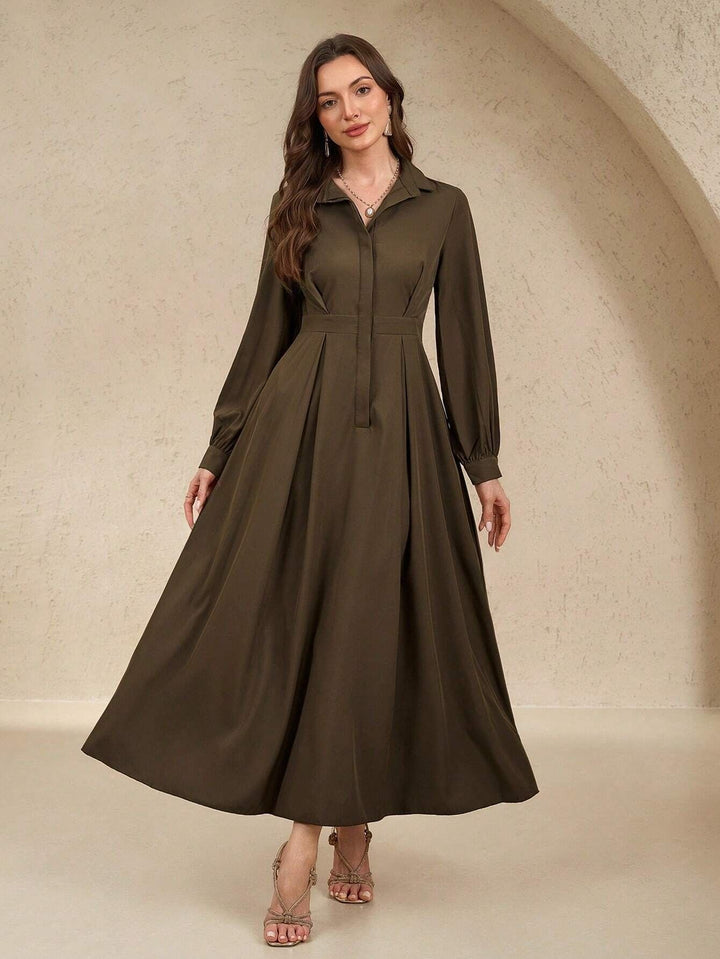 Damen nan langes Hemdblusenkleid mit Taillengürtel, verdeckter Knopfleiste und ballonärmeln Echo Archiv