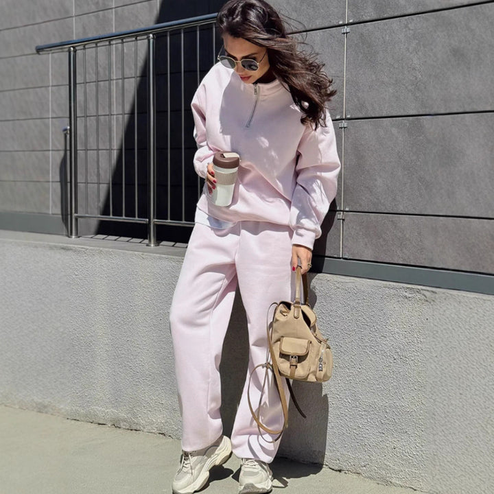 Damen Sweatset mit Halbreißverschluss, oversized Pullover und hochtaillierter weit geschnittener Jogginghose – Avérine