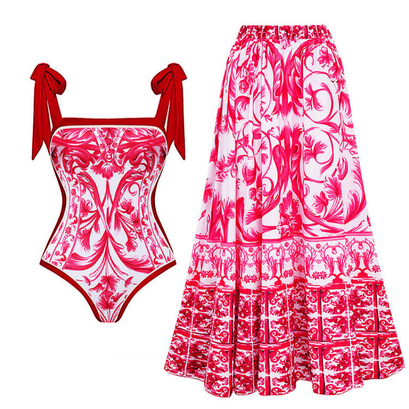 Damen Badeanzug-Set mit elegantem Floral-Design und passender Strandhose Echo Archiv