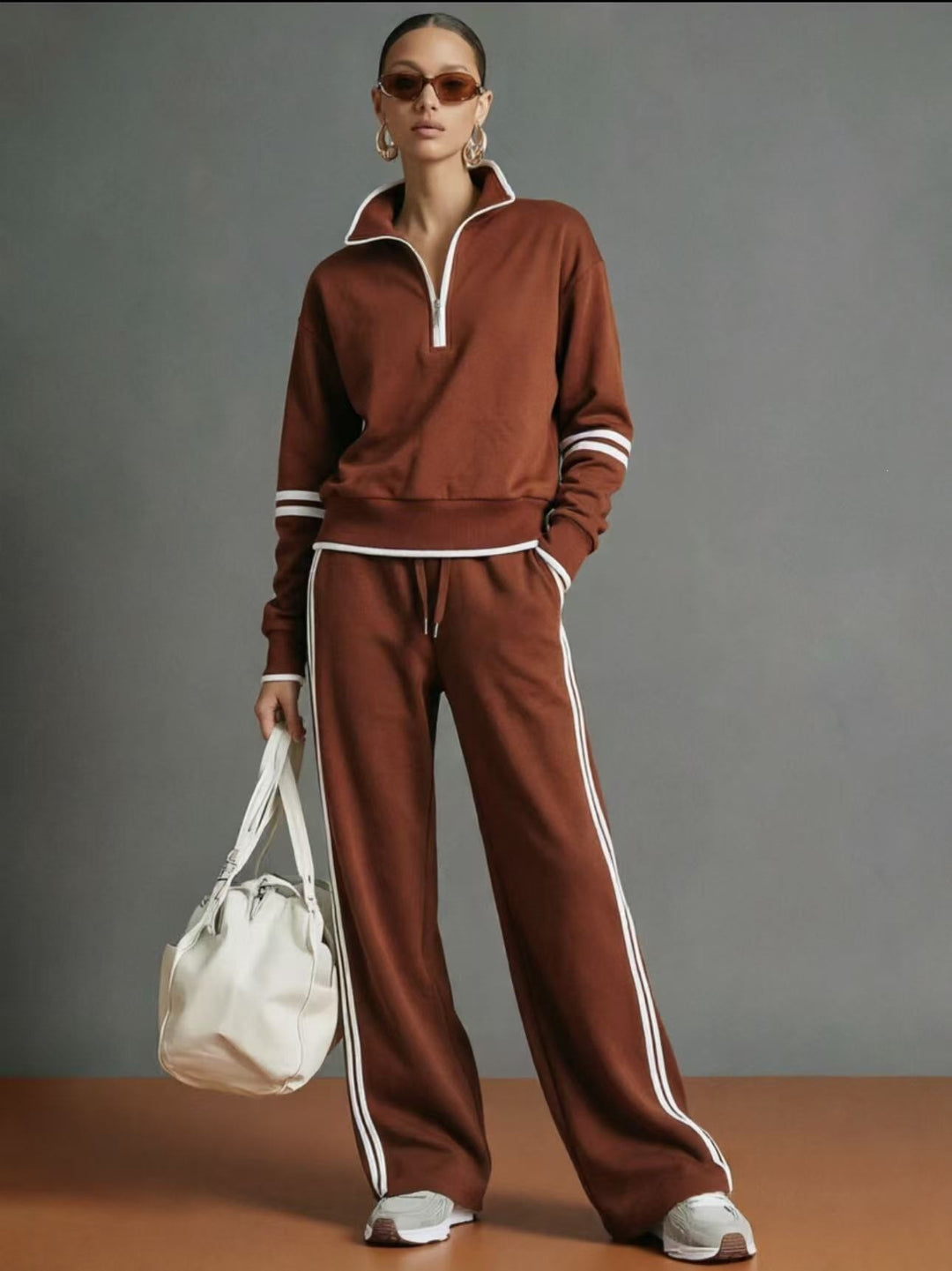 Damen Sportliches Oberteil und Hose Set Echo Archiv
