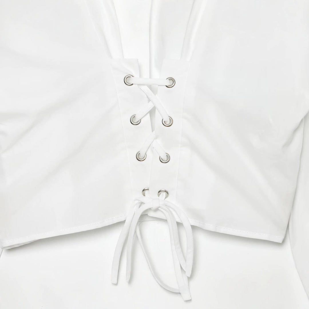 Damen Taillierte Cropped-Bluse mit Stehkragen, Schnürung und langen Manschetten Echo Archiv