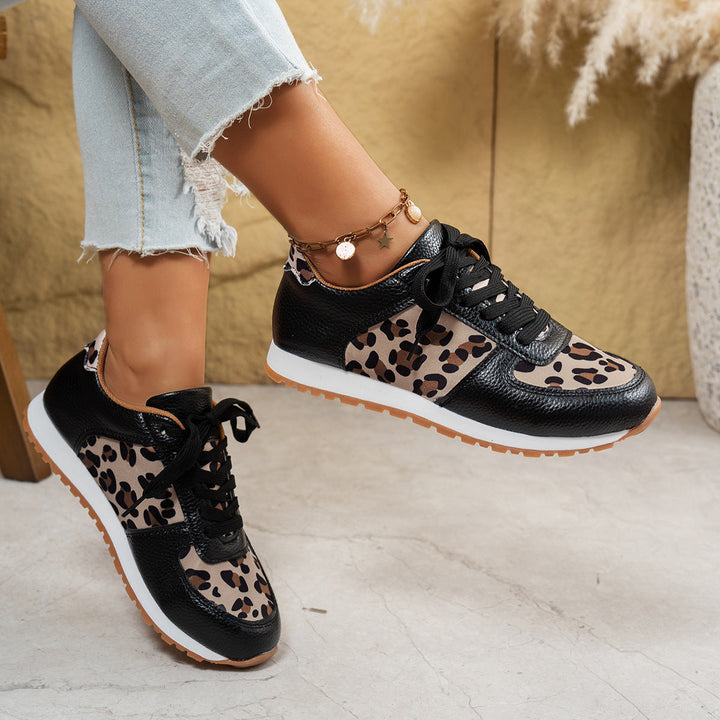 Damen Sneaker mit Leopardenmuster und atmungsaktiver Sohle – Névara