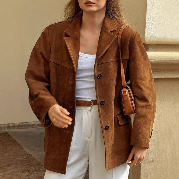 Damen Kurzmantel im Sakko-Stil aus Veloursimitat mit Reverskragen und Pattentaschen Echo Archiv