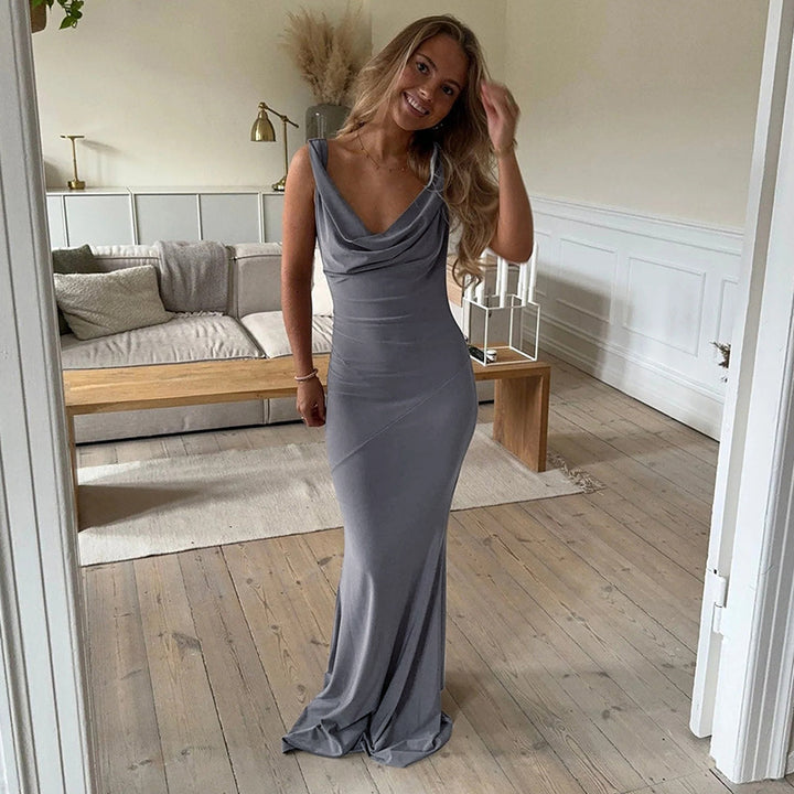 Damen Elegantes Maxikleid mit verführerischem V-Ausschnitt und fließendem Schnitt Echo Archiv