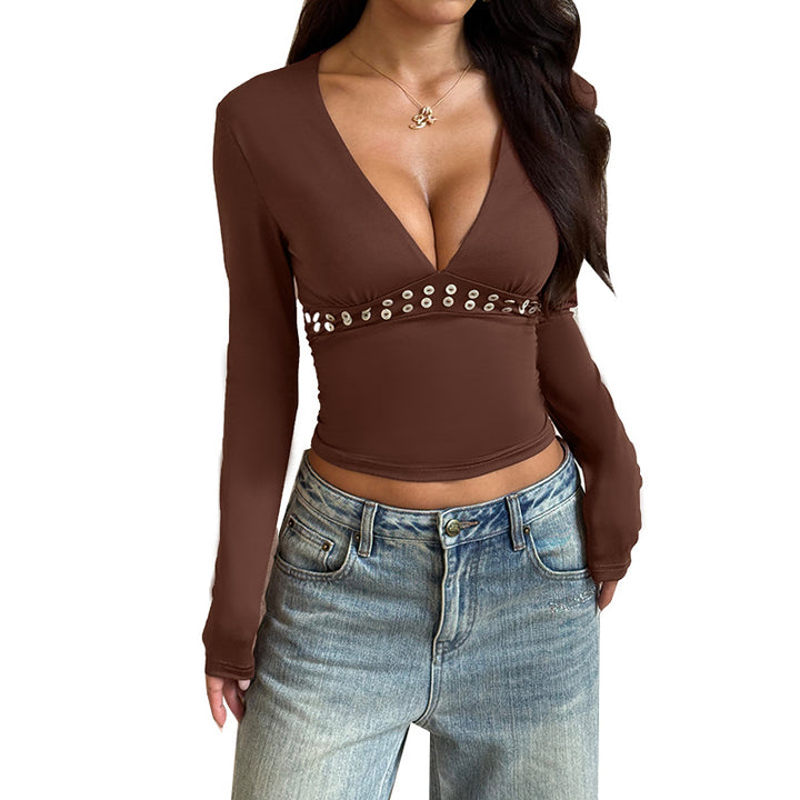 Damen tailliertes Langarm-Cropped-Top mit tiefem V-Ausschnitt und Nietenbesatz – Avérine