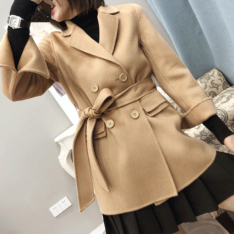 Damen zeitloser, doppelter Blazer mit Gürtel Echoarchiv