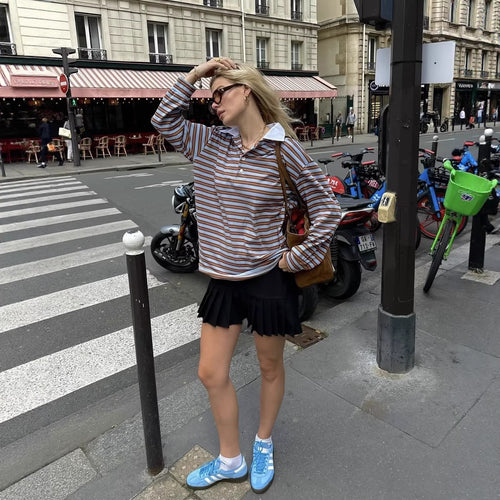 Damen Gestreiftes Oversize-Rugbyshirt mit kontrastierendem Hemdkragen und Knopfleiste Echoarchiv