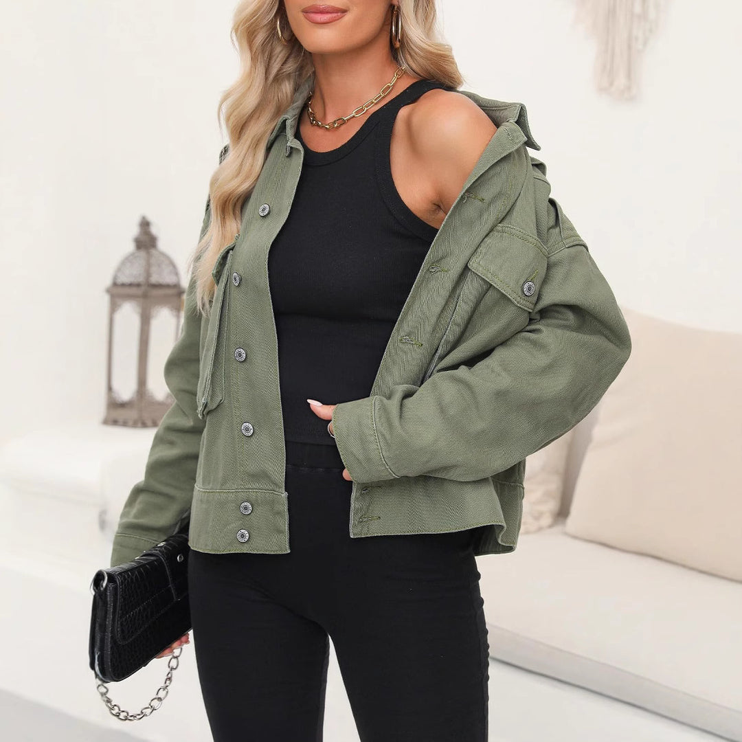 Damen nan kurze oversized Jeansjacke mit aufgesetzten Brusttaschen und krempelbaren Ärmeln Echo Archiv