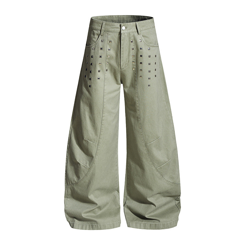 Damen Weite Culotte-Cargohose mit hohem Bund und Metallnieten, tiefer Schritt und aufgesetzten Taschen Echoarchiv