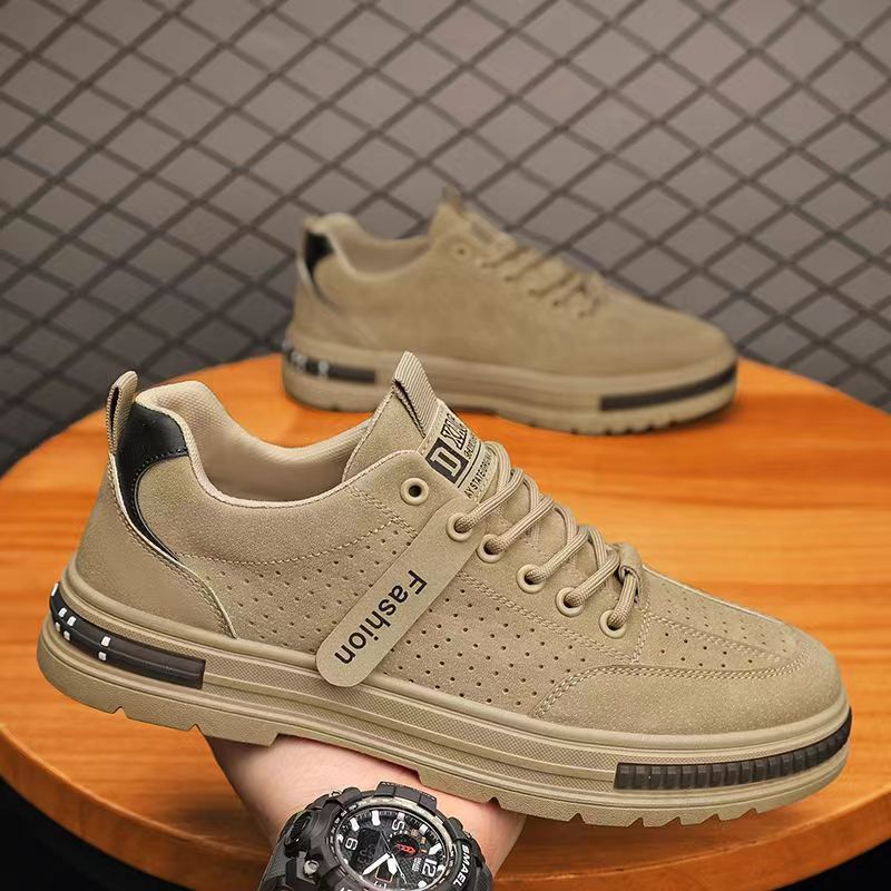 Damen Sportliche Sneaker mit perforierter Oberfläche und dämpfender Laufsohle Echo Archiv