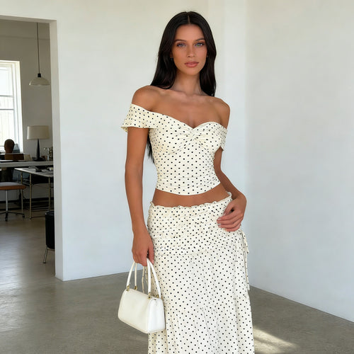 Damen Zweiteiliges Polka-Dots Set mit schulterfreiem Oberteil und schwingendem Rock Echo Archiv