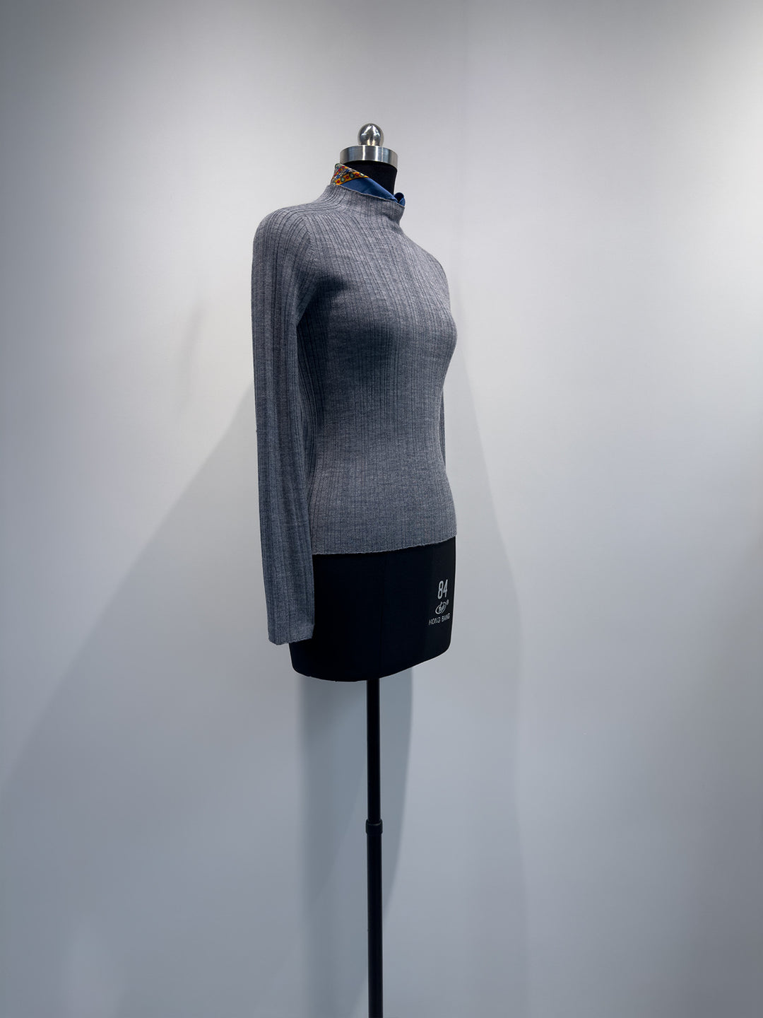 Damen stilvoll gerippter Stehkragenpullover Echoarchiv