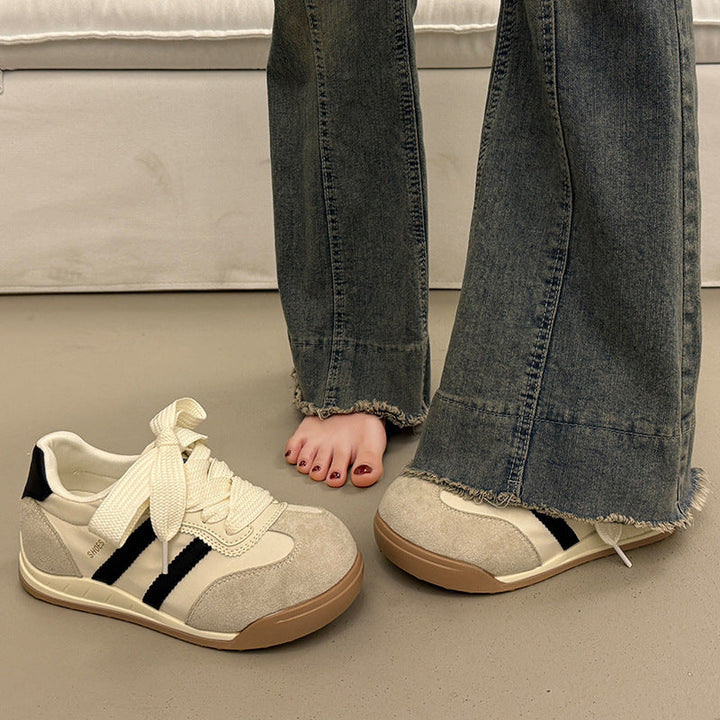 Damen Bequeme Sneakers mit modischen Akzenten und atmungsaktivem Obermaterial Echo Archiv