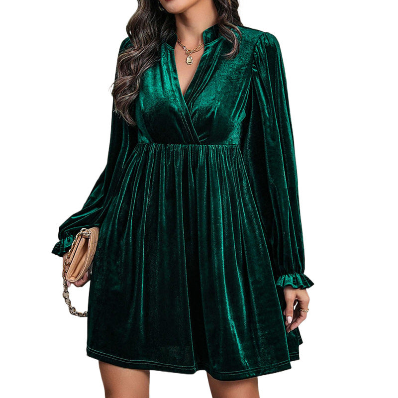 Damen Elegantes Samtkleid mit tiefem V-Ausschnitt Echo Archiv