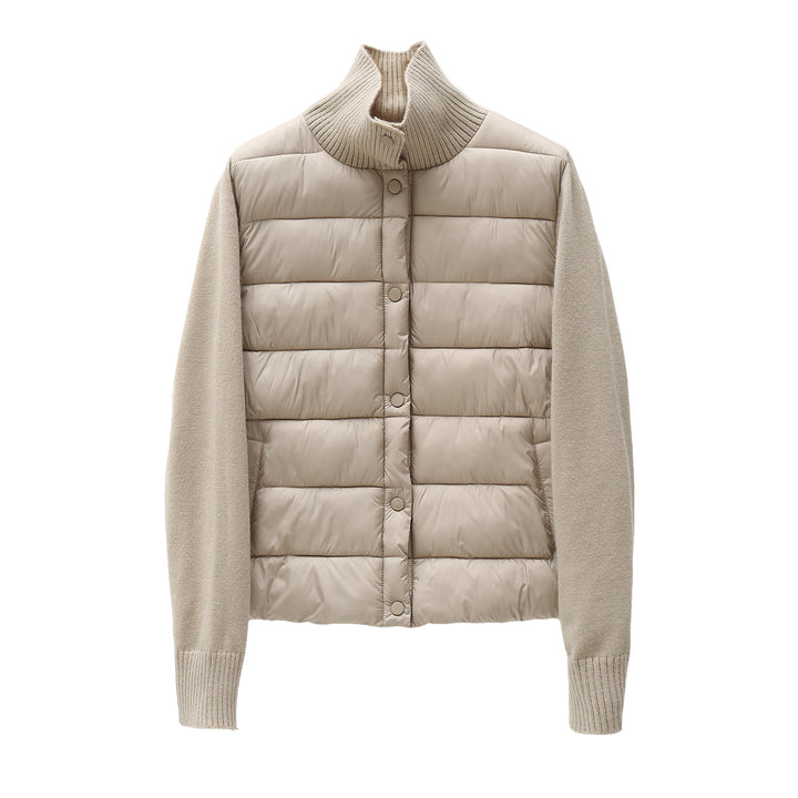Damen Kurz gefütterte Steppjacke mit gestrickten Ärmeln und Rippkragen Echo Archiv
