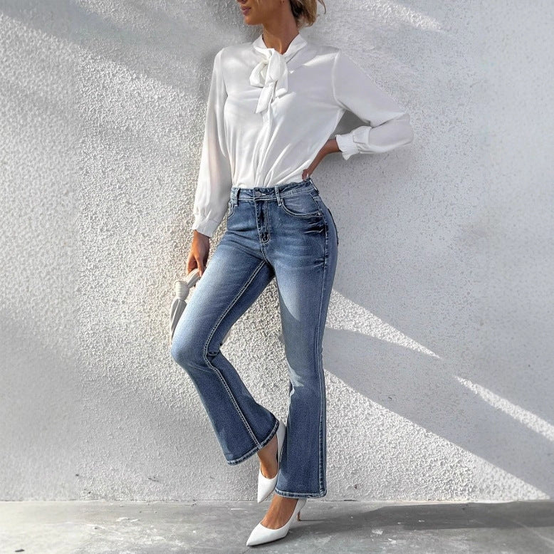 Damen schlanke Bootcut-Jeans mit leichtem Schlag und sculptendem Stretchbund Echo Archiv