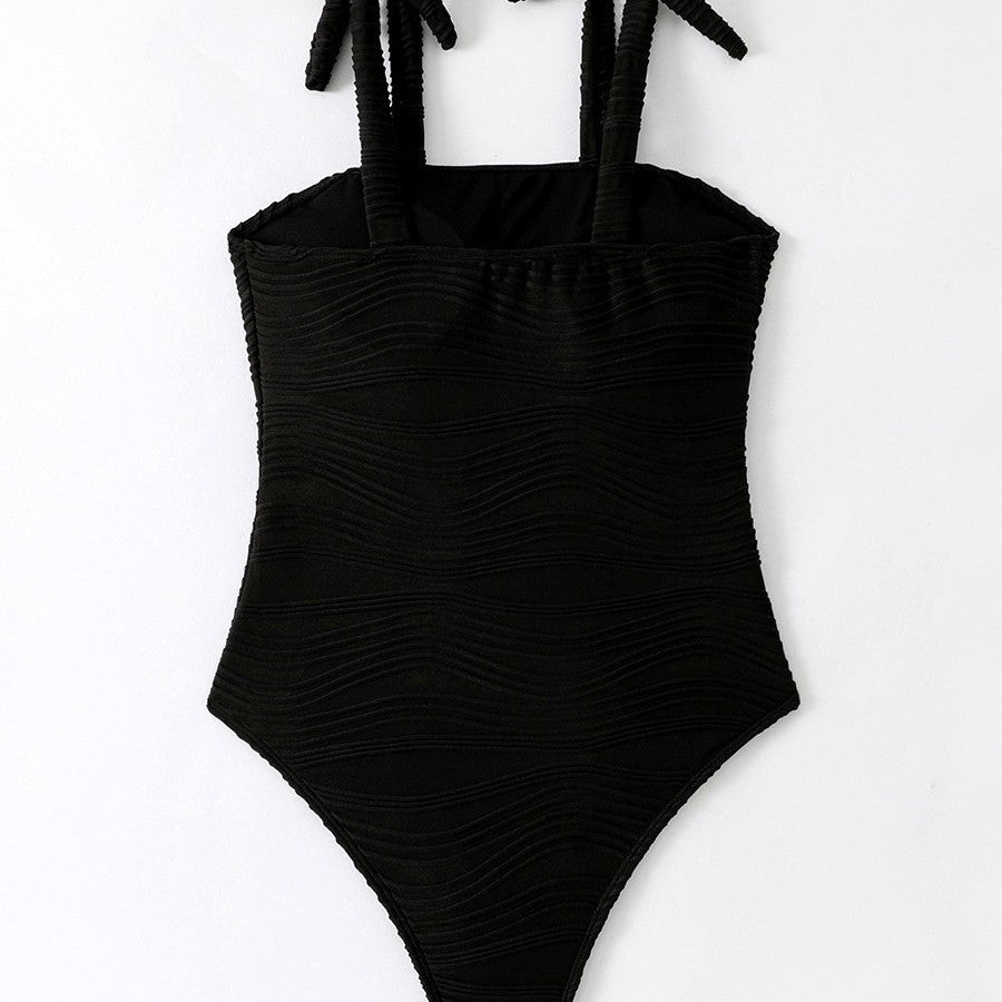 Damen Eleganter Einteiler mit Rüschendetails Echo Archiv
