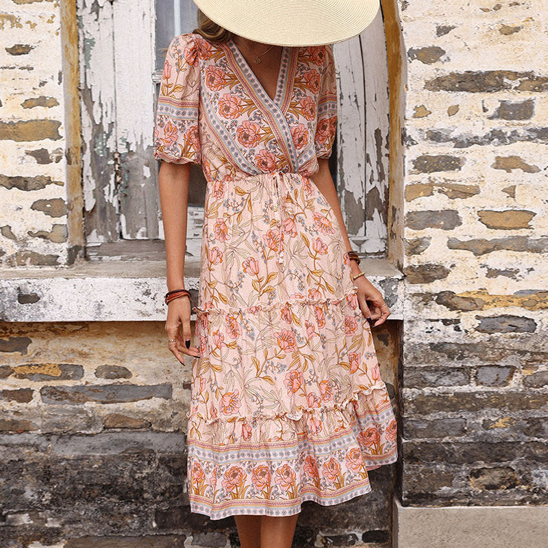 Damen Elegantes Midi-Kleid mit floralem Design Echo Archiv