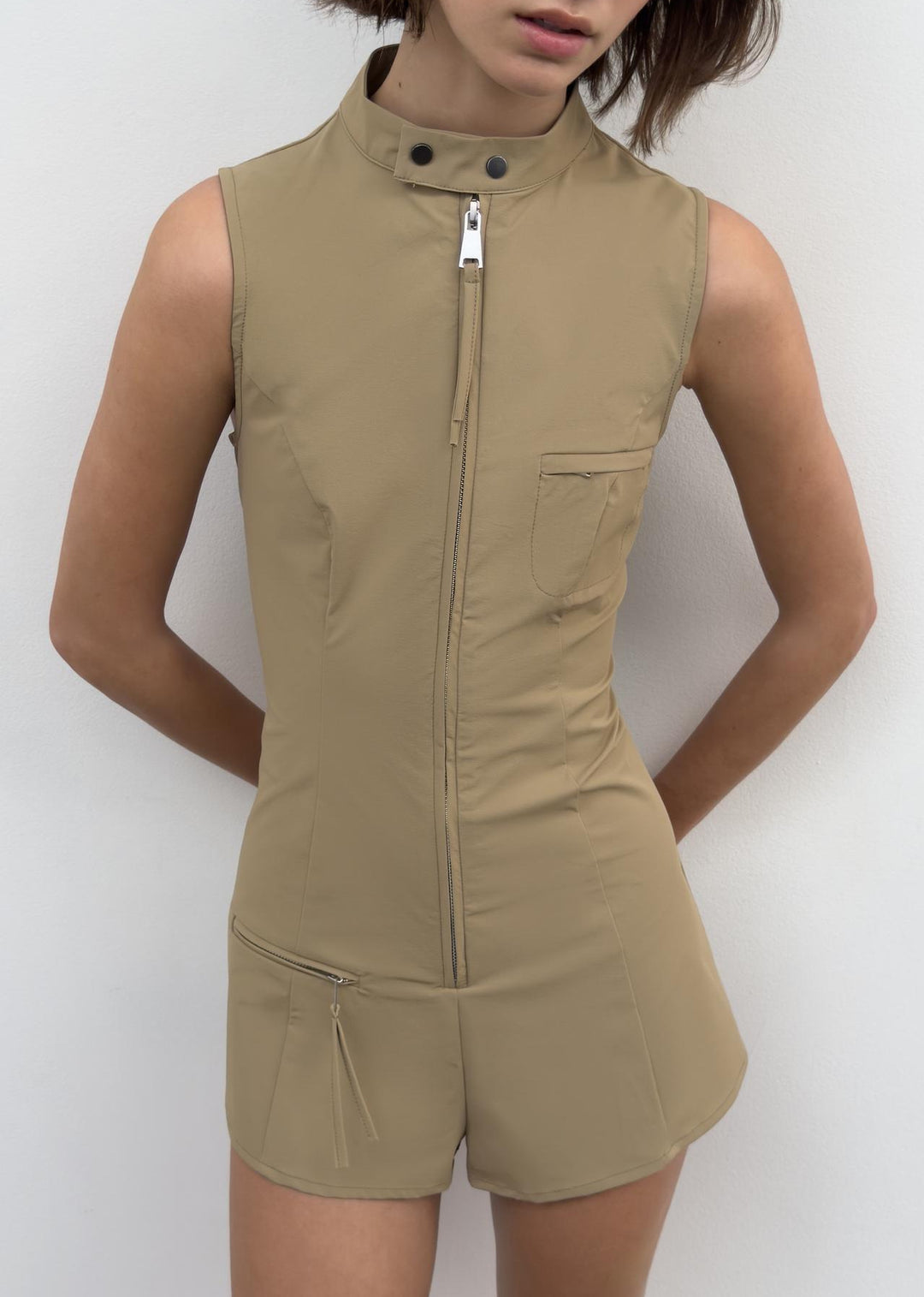 Damen Sportlicher Overall mit hohem Kragen und Reißverschluss Echo Archiv