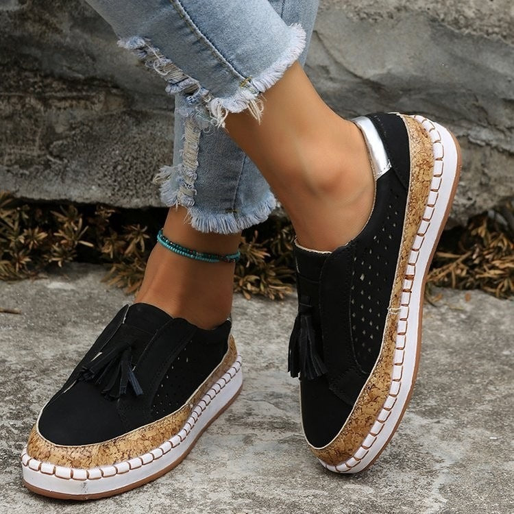 Damen Slip-On Keil-Sneaker mit Kork-Plateau, Quasten und perforiertem Obermaterial Echoarchiv