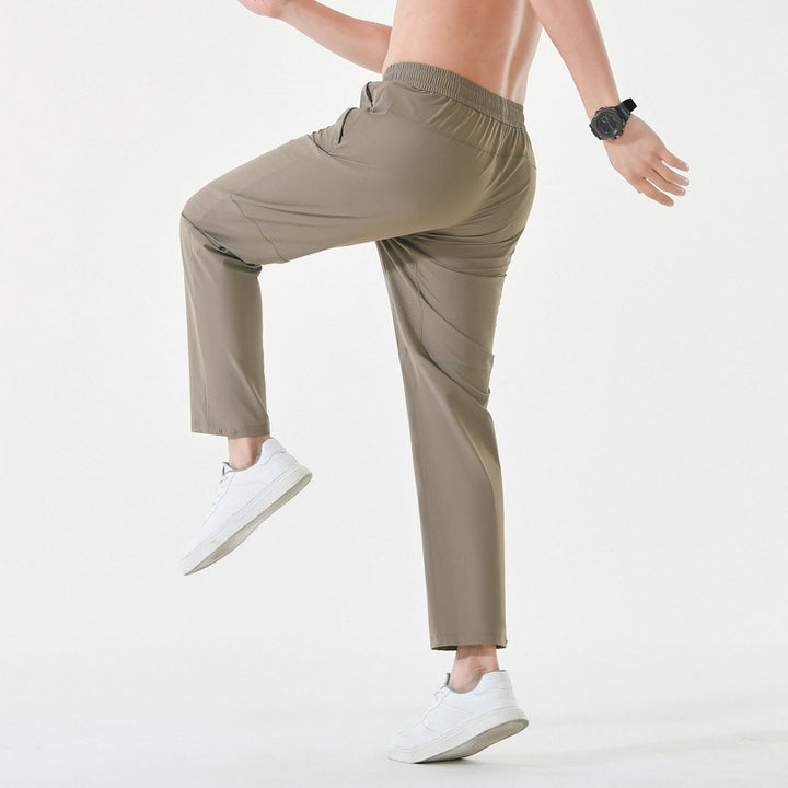 Herren Relaxed-Performance-Freizeithose mit elastischem Tunnelzug, schnell trocknendem Stretch & geradem Bein Echoarchiv