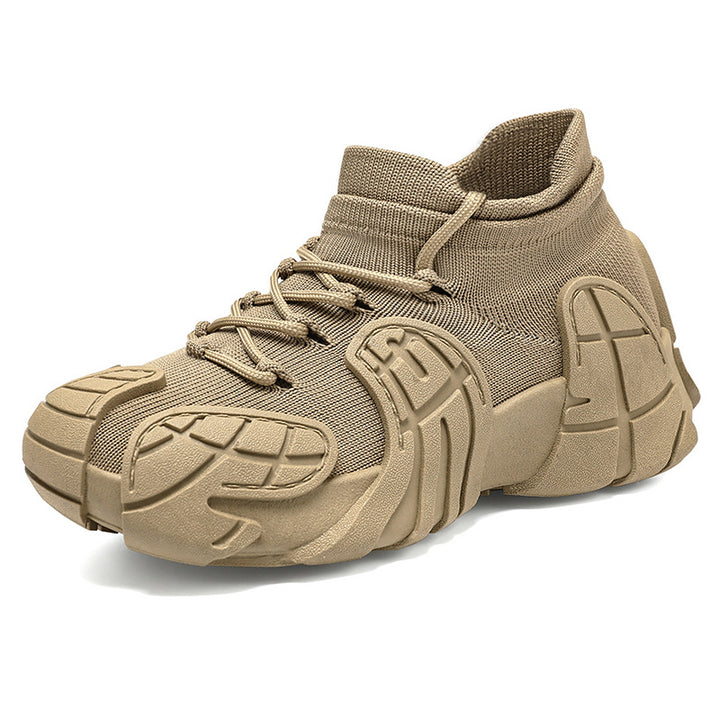 Herren nan massiver Sneaker mit sockenähnlichem Strickschaft, geformten Gummiapplikationen und griffiger Profilsohle Echo Archiv