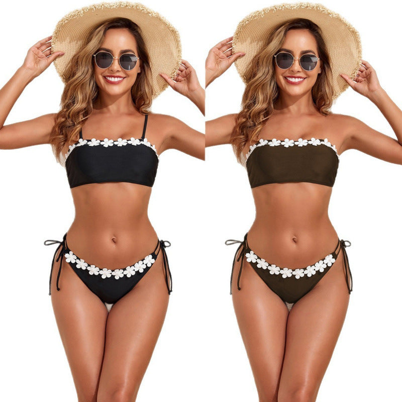Damen Bandeau-Bikini mit floralen Akzenten Echo Archiv