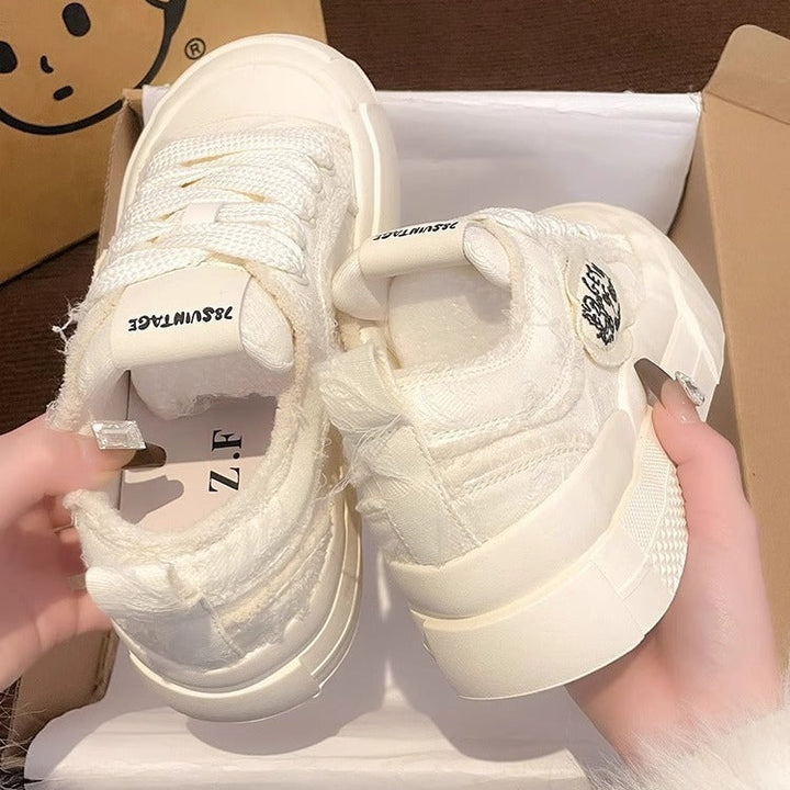 Damen Exklusive Trend-Sneaker mit weichem Obermaterial und besonders dämpfender Sohle Echo Archiv
