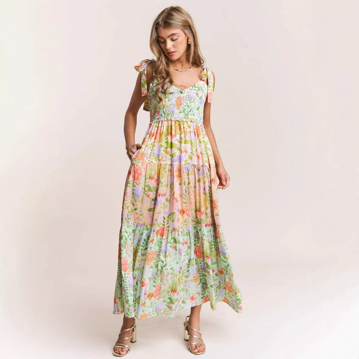 Damen Kleid mit verspieltem Floral-Design und Rüschenärmeln Echo Archiv