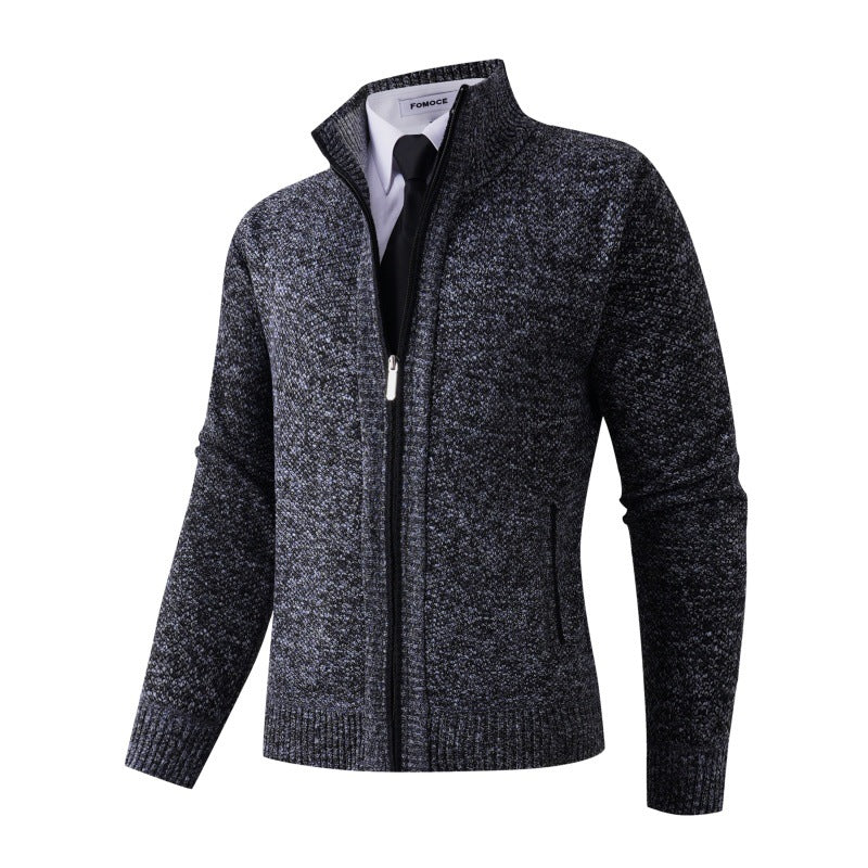 Herren stylische Strickjacke mit hohem Kragen und praktischen Taschen Echoarchiv