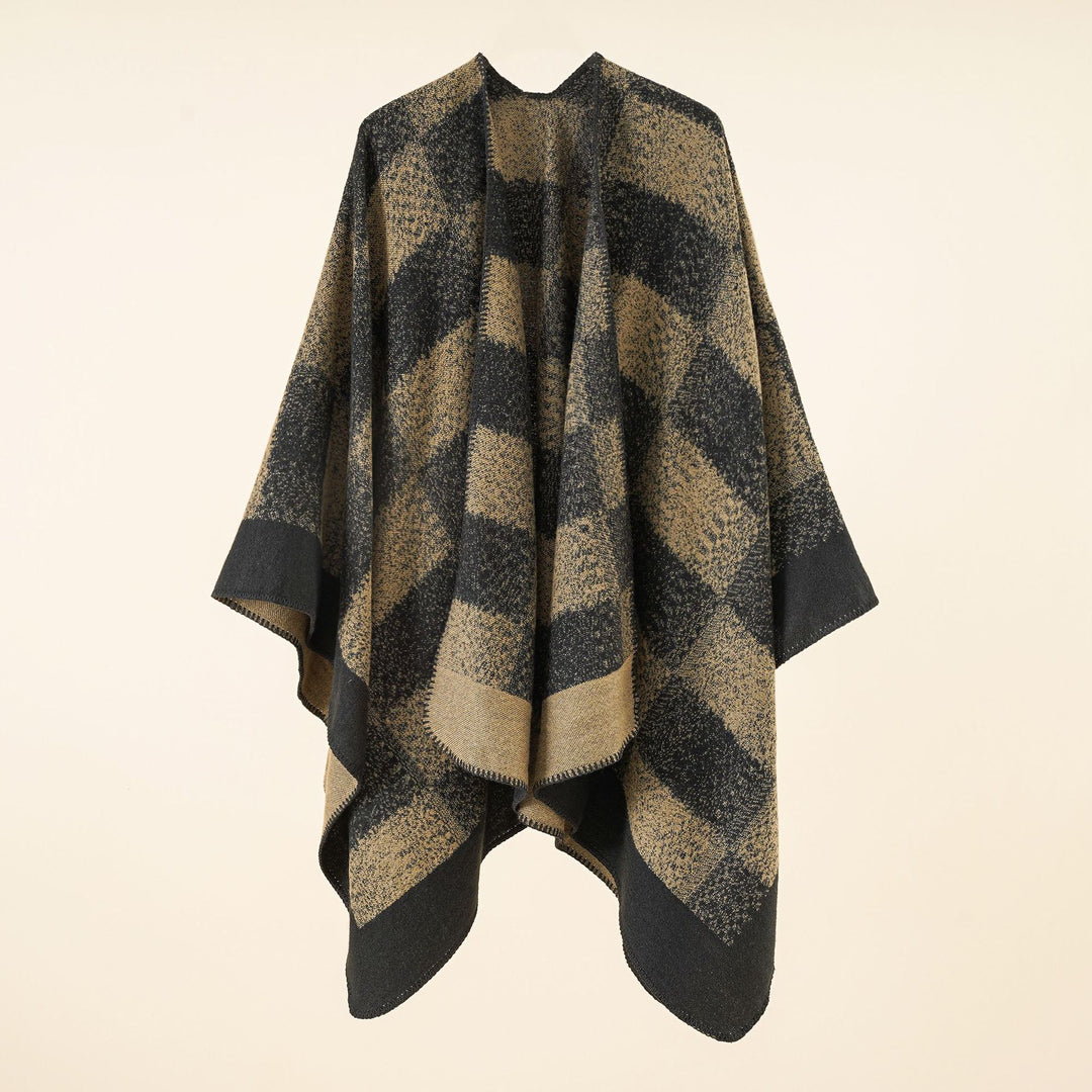 Damen Vielseitiger Wollmix-Überwurf im kastigen Kimono-Fall mit großflächigem Karojacquard – Montévia