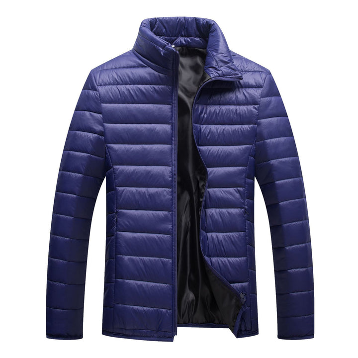 Herren Steppjacke mit hochgeschlossenem Kragen und wärmender Füllung Echoarchiv