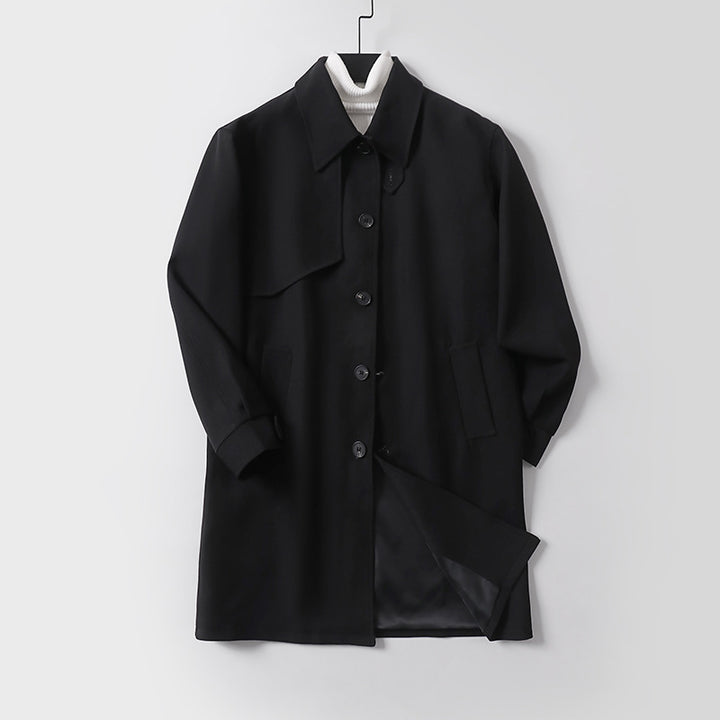 Herren Moderner minimalistischer Trenchcoat mit asymmetrischer Schulterklappe und knielanger Silhouette Echoarchiv