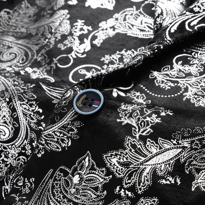 Herren nan ornamentaler Smokingblazer mit Schalkragen, Slim-Fit und edlem Paisley-Druck Echo Archiv