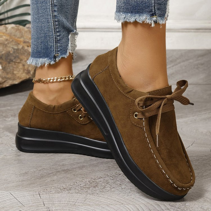 Damen Keilsneaker im Mokassinstil mit Veloursoptik und gepolsterter Komfortsohle Echo Archiv