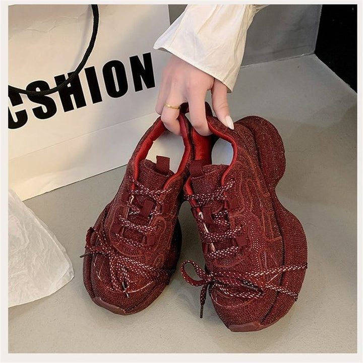 Damen Statement‑Sneaker mit strukturiertem Netz‑Mesh, überhöhter Plateau‑Sohle und gepolstertem Komfortfutter Echo Archiv