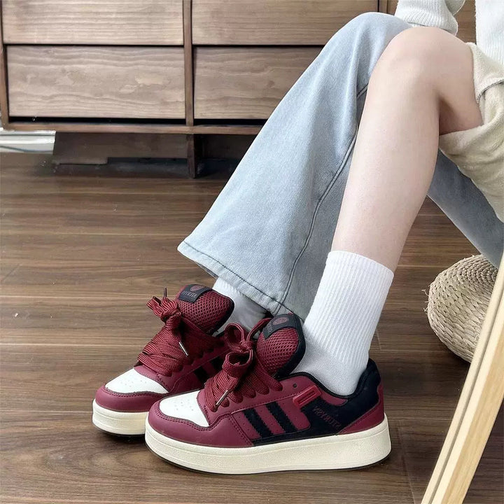 Damen sportliche Sneakers mit luftiger Mesh-Oberfläche und dämpfender Sohle Echo Archiv