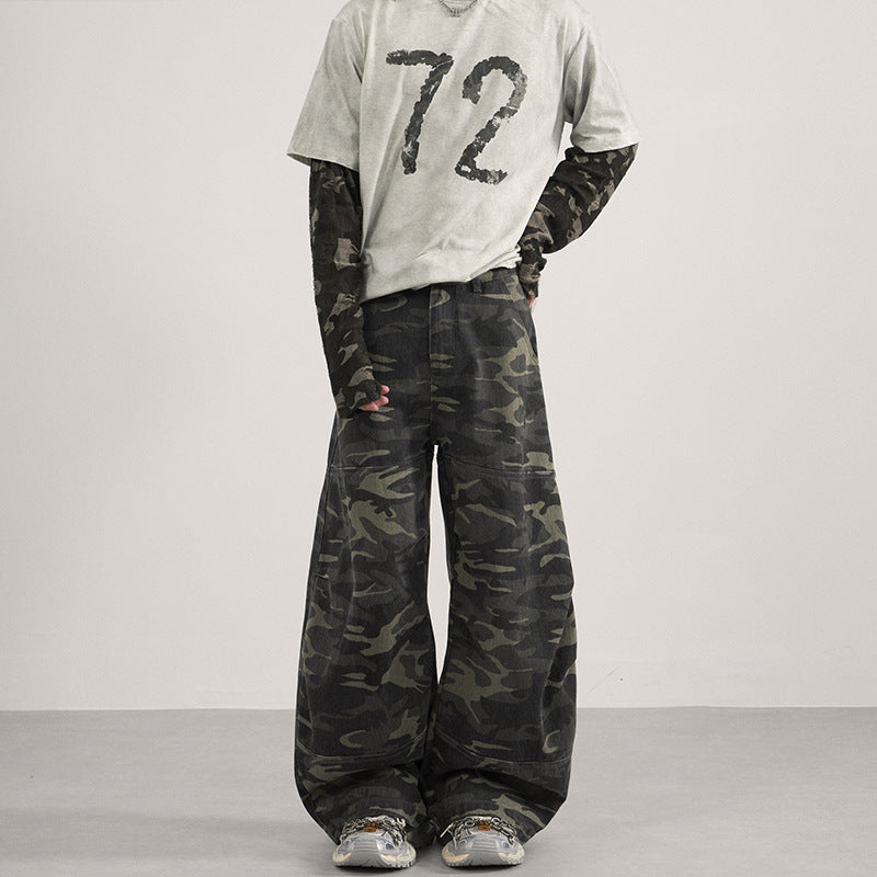 Herren Weite Camouflage-Baggy-Hose mit niedriger Bundlinie und Knie-Patchtaschen Echo Archiv