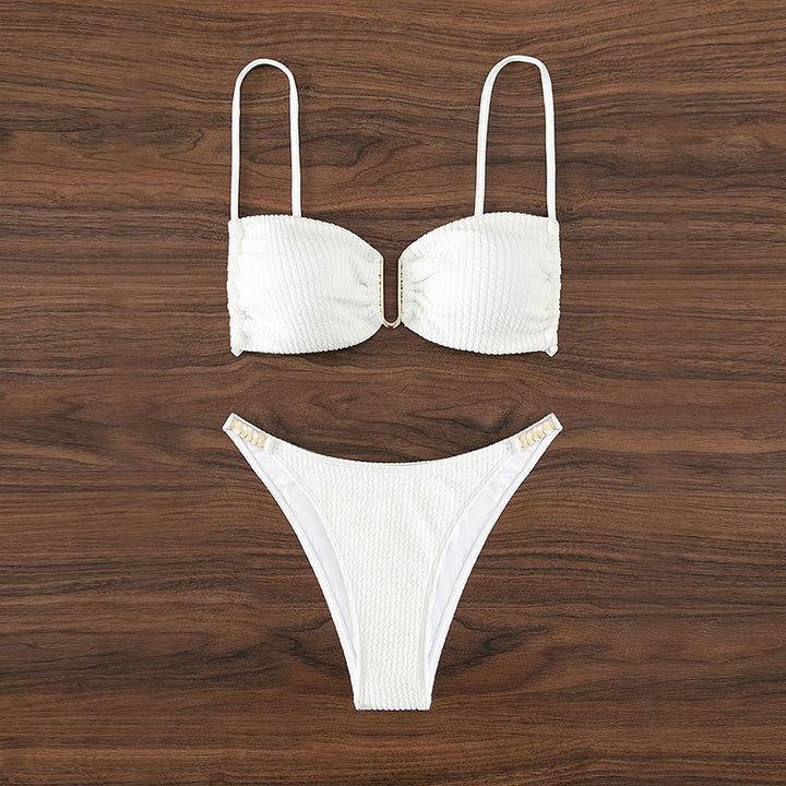 Damen Bikini-Set mit raffinierten Rüschen und goldenen Akzenten Echo Archiv