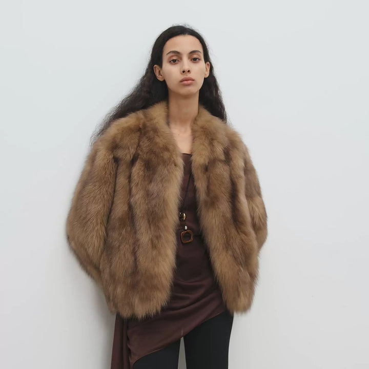 Damen Kurzmantel aus hochflorigem Kunstpelz mit tailliertem Boxy-Schnitt und voluminösem Schalkragen Echo Archiv