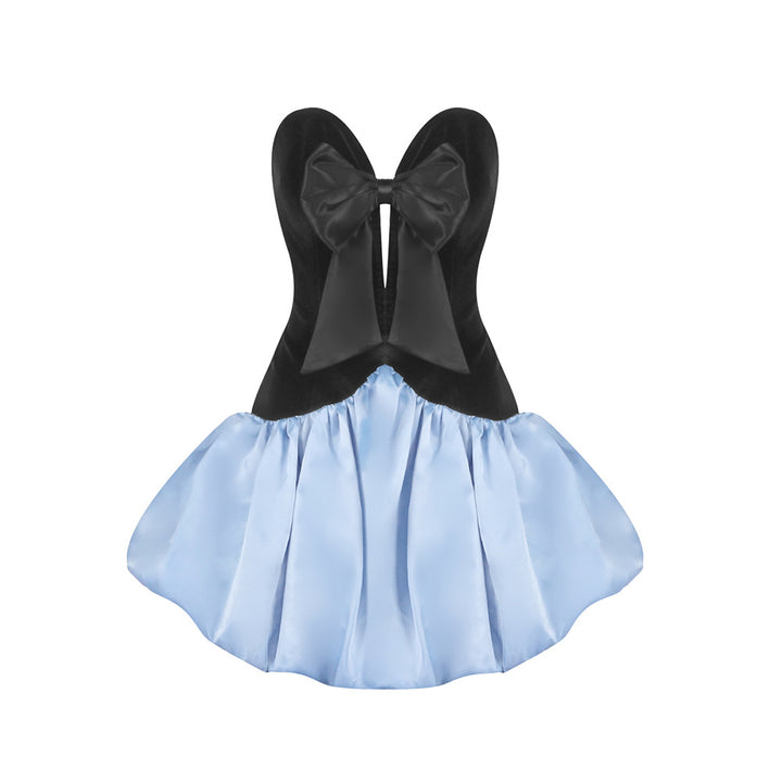 Damen Kleid mit freien Schultern und dekorativem Schleifendetail Echo Archiv