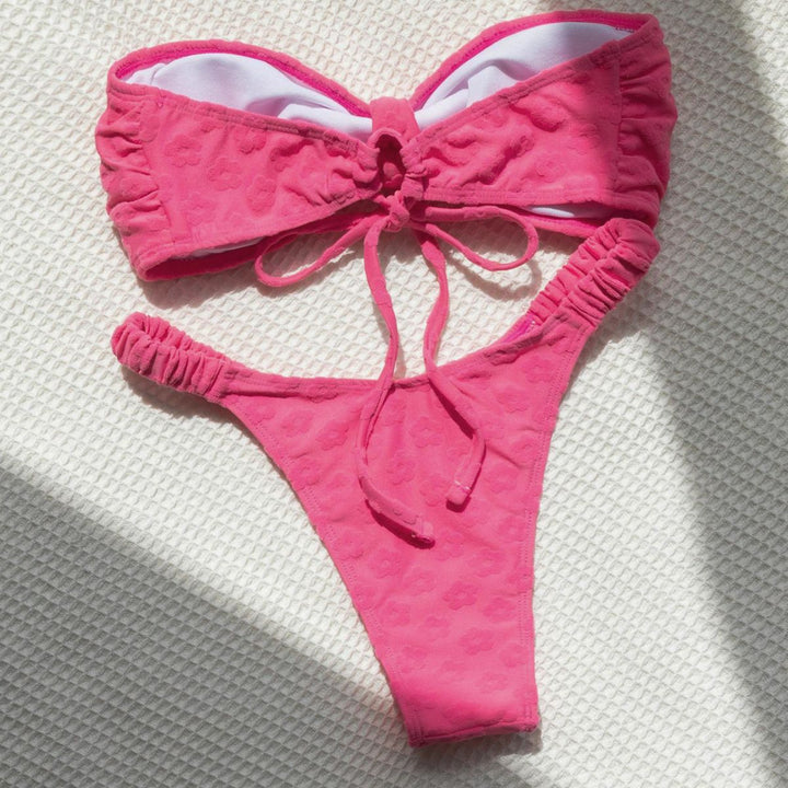 Damen Bandeau-Bikini mit zarten Blütenstrukturen Echo Archiv