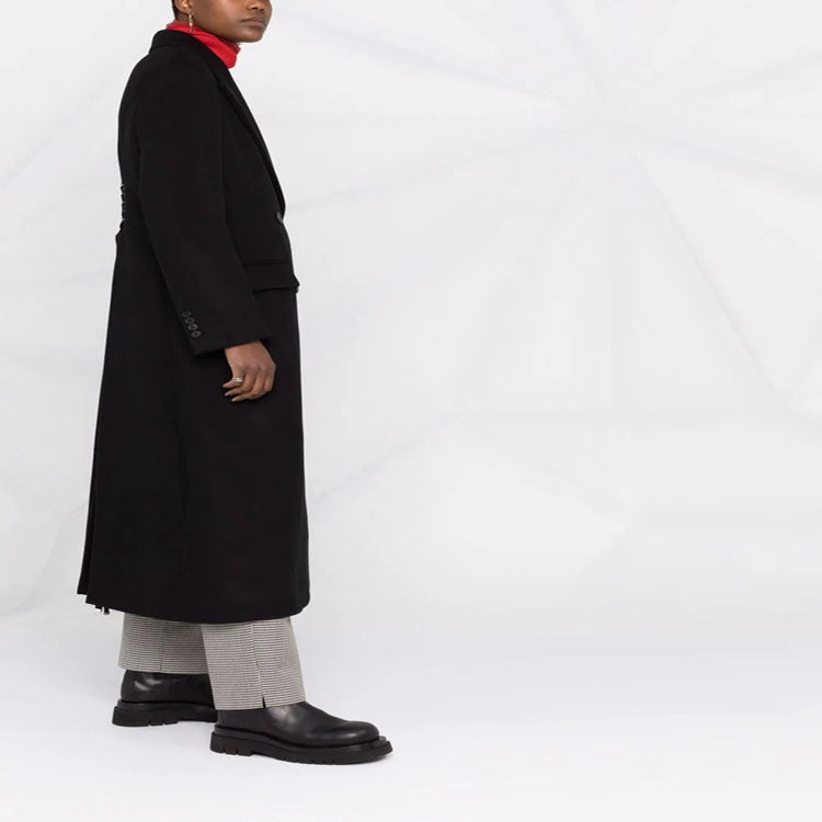 Damen Longcoat im minimalistischen Doppelreiher mit taillierter Silhouette und Pattentaschen Echoarchiv