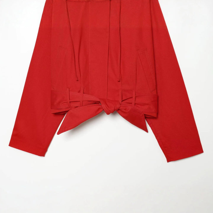 Damen Cropped‑Trenchjacke mit Tunnelzug, Knotenbindegürtel und markantem Stehkragen Echo Archiv