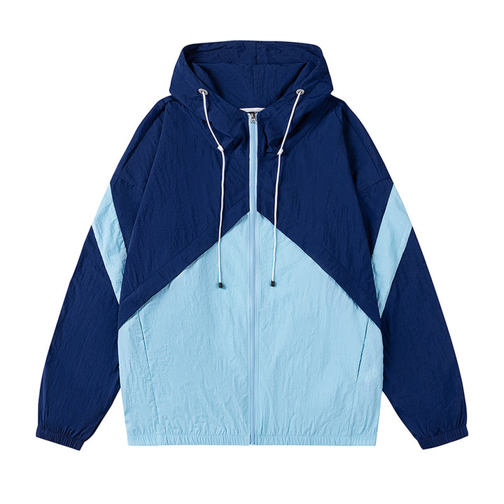 Herren sportliche Windjacke mit verstellbarem Kapuzensystem und reflektierenden Details Echoarchiv