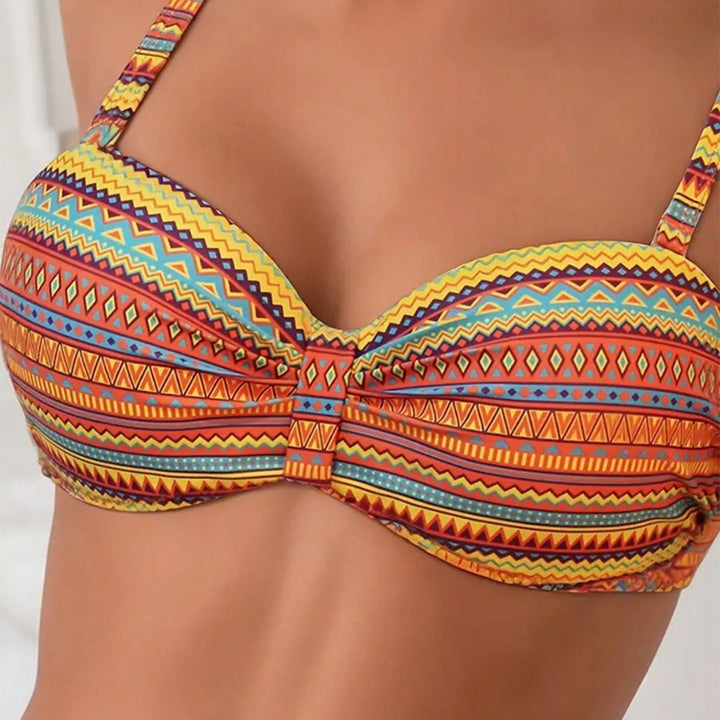 Damen Hochgeschnittener Bikini mit eleganten Seitenschnürungen Echo Archiv